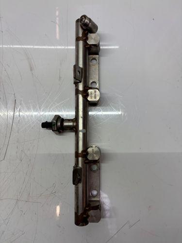 Barre d'injection Pour Peugeot Citroën 508 1,6 PureTech EP6FADTXD 5GF 9814468180