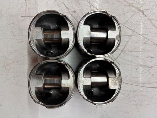 4x pistons Pour Renault Trafic II 2,0 dCi M9R780 M9R 7701477817