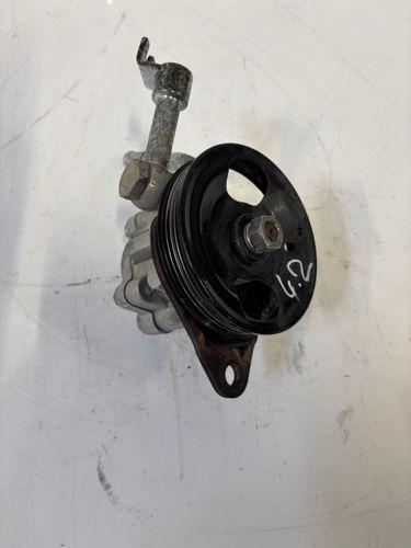 Pompe de direction assistée Pour Nissan Pathfinder III 2,5 dCi YD25DDTi H112302166