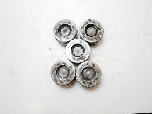 5x pistons pour BMW Série 3 F30 F31 3,0 330 d N57D30A N57 84L110