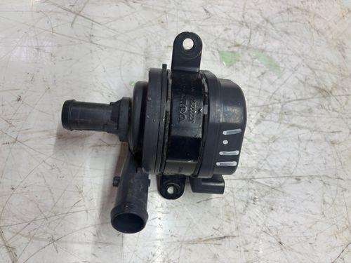 Pompe à eau Pour Volvo V90 II 2,0 B4204T34 32222255