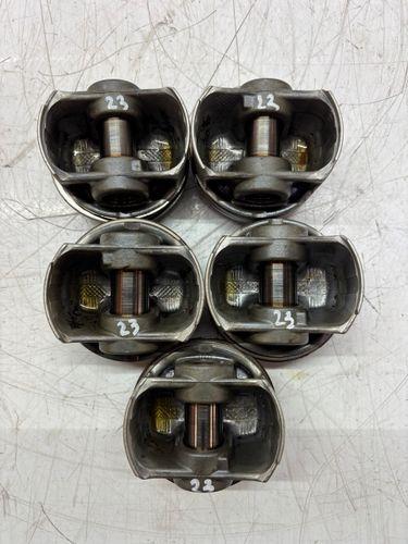 5x pistons Pour Audi A4 S4 B8 A5 S5 3,0 Quattro CGWC CGW 06E107065DM