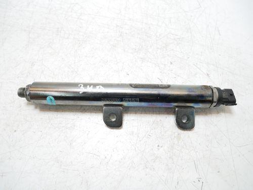 Rail-tube pour Land Rover Discovery 3,0 306DTA TDV6 CK5Q-9D280-BB 0445216048