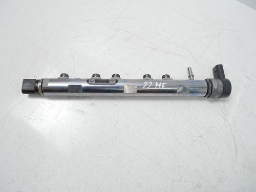 Rail-tube pour BMW Série 5 F10 F07 F11 2,0 520 d N47D20C N47 7800601 0445214135
