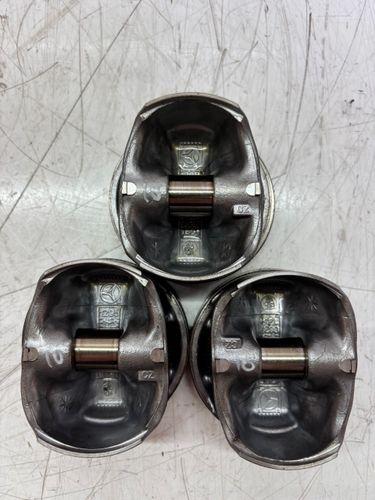 3x pistons Pour Mercedes Classe A W176 1,6 A180 M270.910 M270 270.910 A2700302717