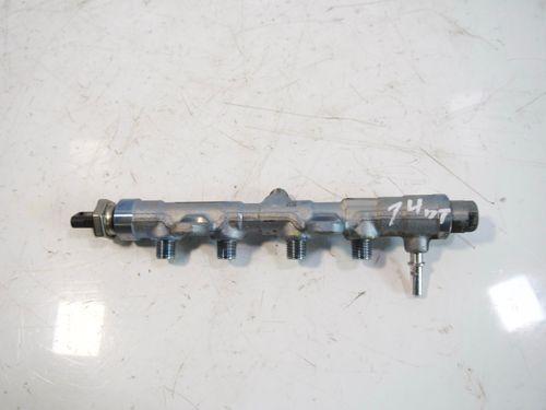 Rail-tube pour Peugeot Partner 1,5 BlueHDI YHY DV5RD YH01 9821399680 0445214361