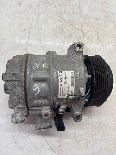 Compresseur de climatisation Pour Mercedes 2,2 C220 BlueTEC OM651.921 A0109905004