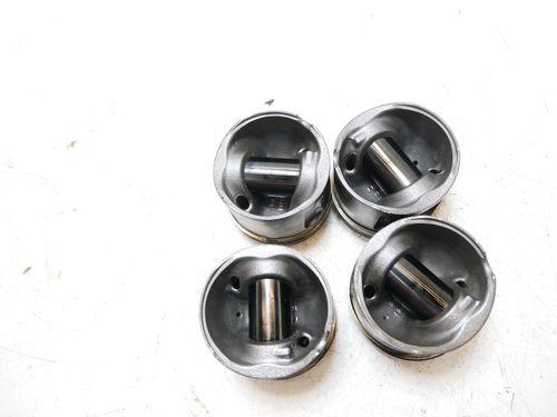 4x pistons pour Ford Transit F3 2,2 TDCI CYFF H268X
