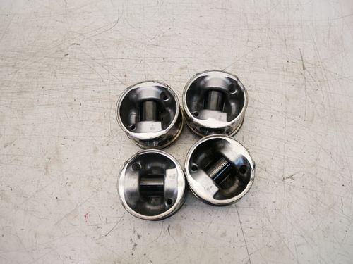 4x pistons pour Citroën Peugeot 308 1,6 HDi BHY DV6FD BH02 75L118