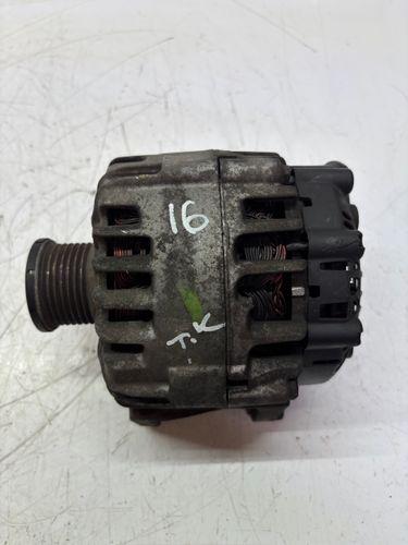 Alternateur Pour Renault Trafic II 2,0 dCi M9R786 M9R 8200404459
