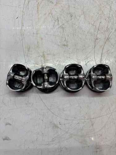4x pistons Pour VW Audi Skoda Seat A1 Golf V 1,4 TFSI TSI CAXA CAX 03C107065AP