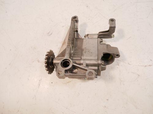 Pompe à huile pour Mercedes Classe C 2,1 C200 CDI OM646.811 646.811 OM646 R6461810101