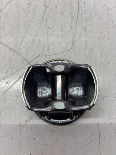 1x Piston Pour Fiat 500 Panda 1,0 Mild Hybrid 46341162