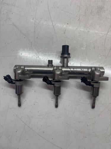 Barre d'injection Pour Alfa Romeo Giulia 952 2,9 essence 670053476 00670050573