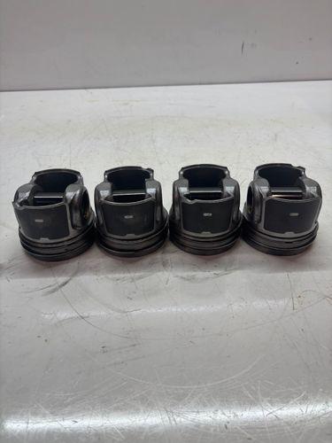 4x pistons Pour Ford Transit F3 V362 2,0 EcoBlue YMF6