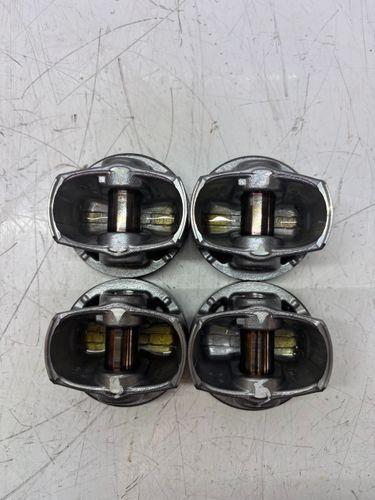 4x pistons Pour Seat Audi VW Skoda Leon 1,4 TSI CZCA CZC 04E107065GF