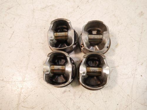 4x pistons pour Nissan Qashqai J 1 1,3 DIG-T HR13 HR13DDT 120104242R