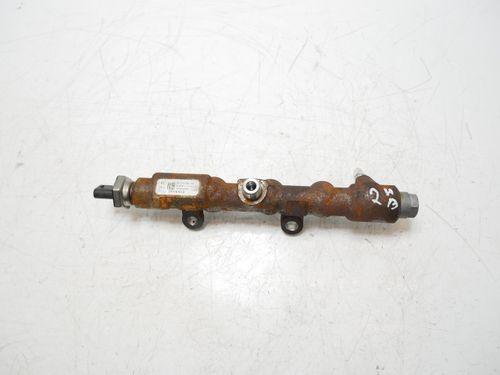 Rail-tube pour Opel Vivaro Combo 1,5 D D15DTH YH01 DV5RC 9821399680