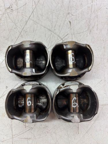 4x pistons Pour Nissan Qashqai II J11 1,3 DIG-T HR13DDT HR13 120104242R