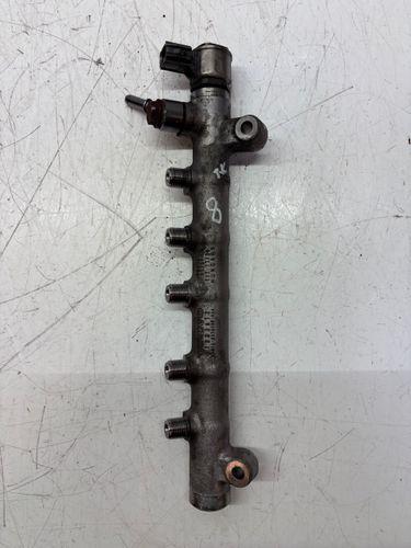 Rail-tube Pour Volvo V60 I 2,0 D4 D4204T14 31303612