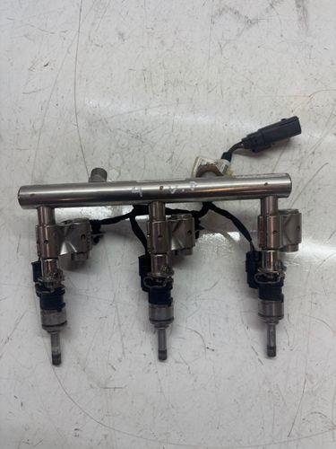 Rampe d'injection Pour Ford Escape III 1,5 EcoBoost Y1DA HX7G-9D280-AB