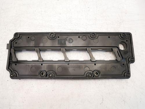 Couvercle de culasse pour Audi A8 D3 4,0 TDI quattro ASE 057103470H
