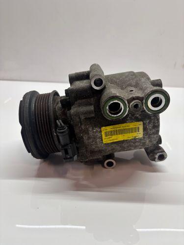 Compresseur de climatisation Pour Ford Fiesta VI 1,25 Essence STJB 8V51-19D629-EG