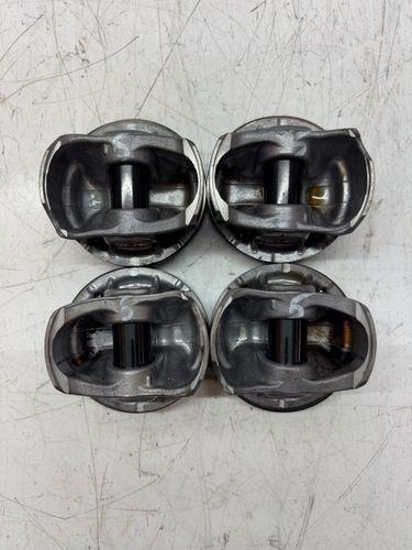 4x pistons Pour Citroen Peugeot C5 3008 II 1,6 PureTech 5GF EP6FADTXD