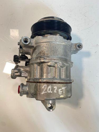 Compresseur de climatisation Pour Mercedes CLS 2,0 essence M264.920 M264 A0008303002