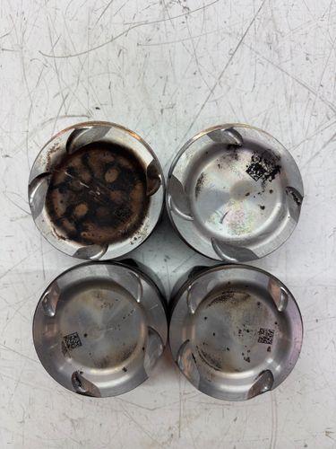 4x pistons Pour Nissan X-Trail III 1,3 DIG-T HR13DDT 120104242R