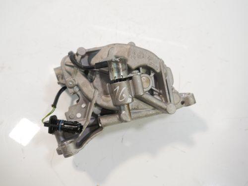 Pompe à huile pour Volvo XC60 II 2,0 B5 Mild-Hybrid B420T2 32298902