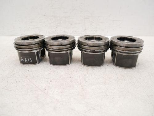 4x pistons pour Subaru Forester Impreza 2,0 D EE20Z EE20