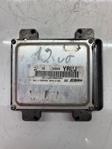 Calculateur pour Chevrolet GMC Silverado Sierra Yukon 4,8 V8 LY2 12625455