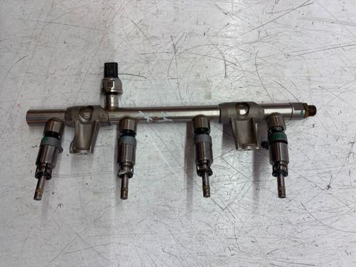 Rampe d'injection Pour Audi A4 B9 2,0 TFSI DBPA DBP 06L133317N