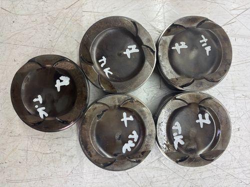 5x Piston Pour BMW Série 7 F01 4,4 750i N63B44A N63 7613626
