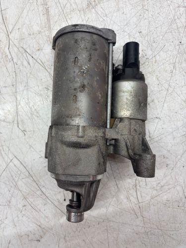 Démarreur Pour Audi A4 A5 Q5 2,0 TDI DEUA DEU 04L911021B