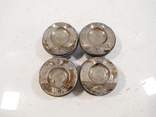 4x pistons pour BMW Série 1 E81 Série 3 E90 E93 Série 5 E60 2,0 N43B20A N43 N43B20U0 084201