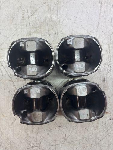 4x pistons Pour Mercedes Classe E W212 S212 2,2 BlueTEC OM651.924 OM651 651.924
