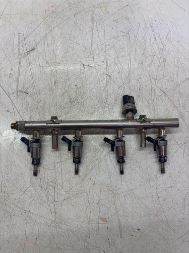 Barre d'injection Pour Audi Skoda VW Atlas 2,0 TFSI TSI DCGA DCG CHH 06K133317AA