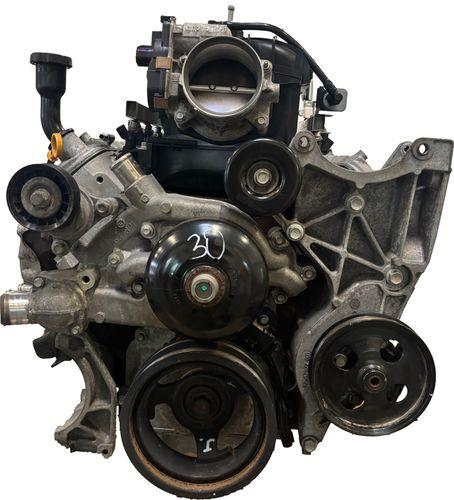 Moteur Pour Chevrolet GMC Silverado 2500 Sierra 6,0 V8 Essence L96 19256594