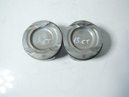 2x pistons pour Mercedes Classe A Classe B CLA1,6 M270.910 270.910 M270 A2701717