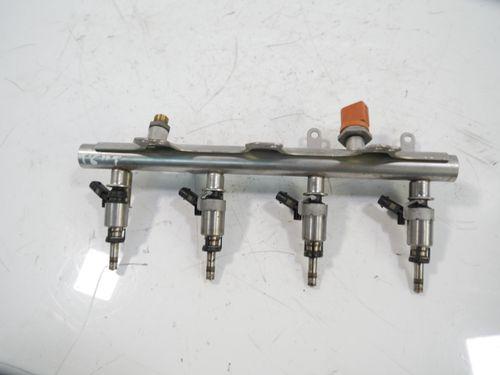 Rampe d'injection pour Audi A5 8TA 2,0 TFSI quattro CDNC CDN 06J133317M