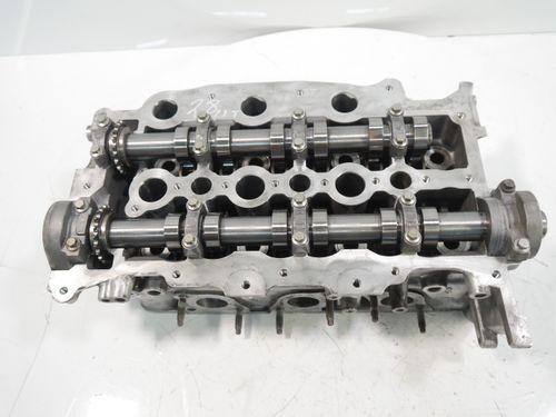 Culasse prévue pour Land Rover Discovery 2,7 TD 276DT 4R8Q-6090-AH droite