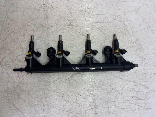Rampe d'injection Pour Peugot 3008 1,6 VTi EP6C 5FS 198552