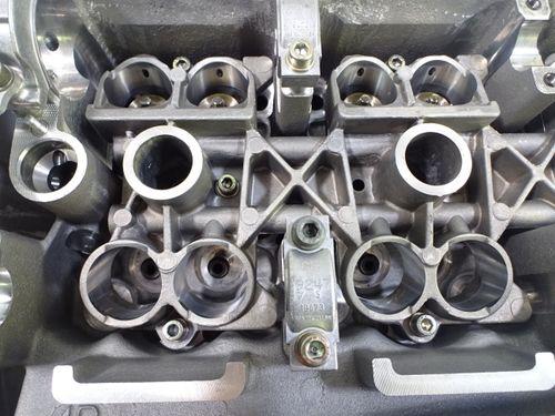 Culasse pour Porsche Boxster 986 2,7 essence M96 M96.23 9961046814R 1046375R
