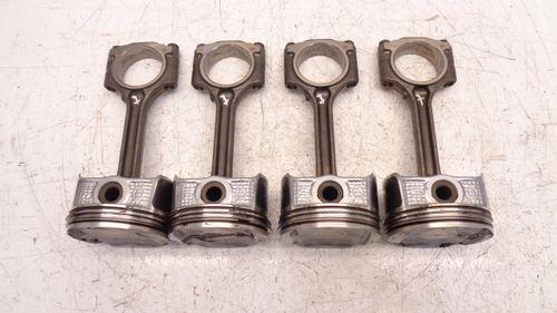 4x pistons de bielle pour Dacia Renault 1,6 SCe H4M738 1210A5RB0A 120A10724R