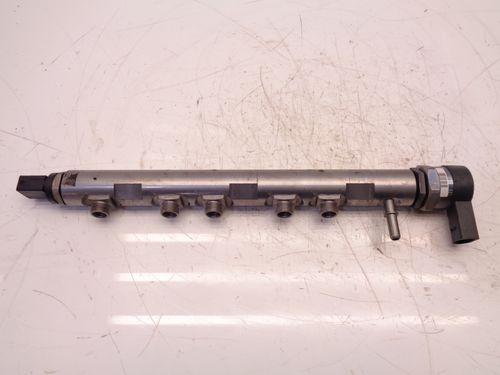 Rail-Rohr pour Jaguar F-Pace X761 3,0 SDV6 AWD 306DT 306DTA 0445214182