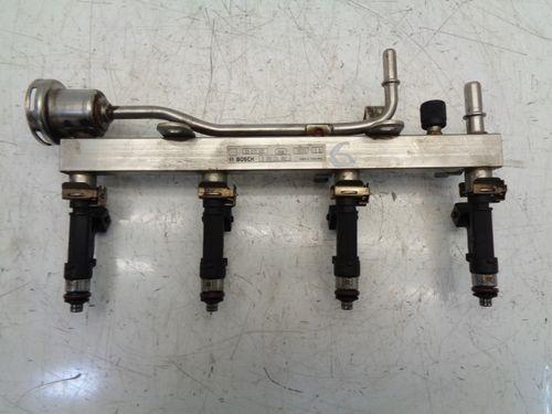 Rail d'injecteurs pour Opel 1,4 Benzin A14NET 55577580
