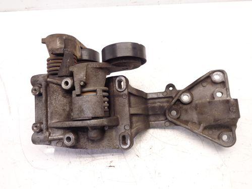 Halter Halterung pour Ford Focus ST 2,5 Benzin HYDA 30750940