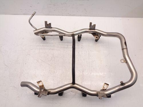 Rail d'injecteurs pour Land Rover 4,4 448S2 M62B44 1437443